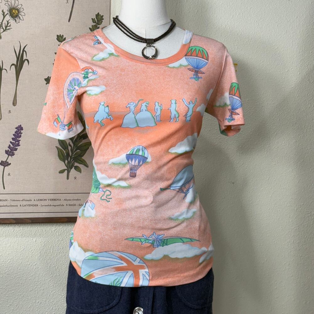 Vintage 70s Hot Air Balloon Clouds Sun Novelty Print Top Retro Mod Whimsical M